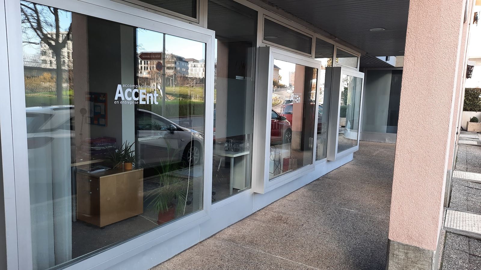 Vitrine commerciale, verre clair – EDILSYSTEM